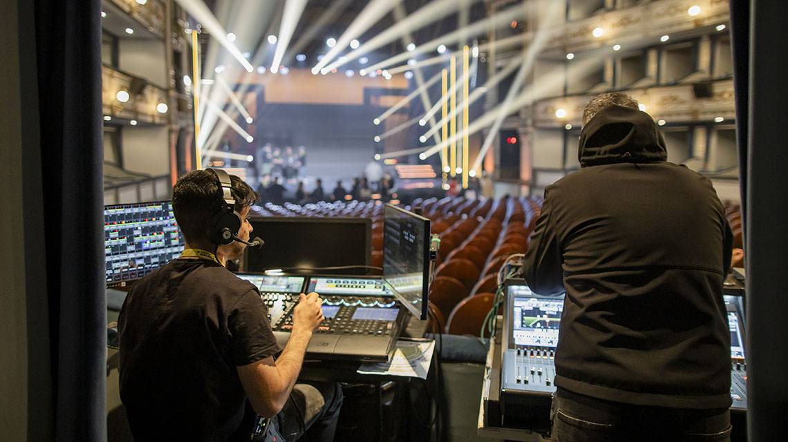 El otro Festival: los oficios invisibles que hacen posible la magia