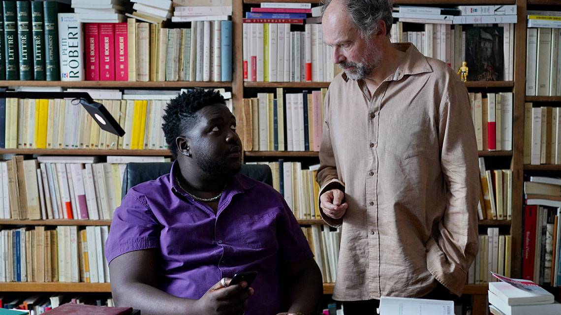 De profesión, contestador automático